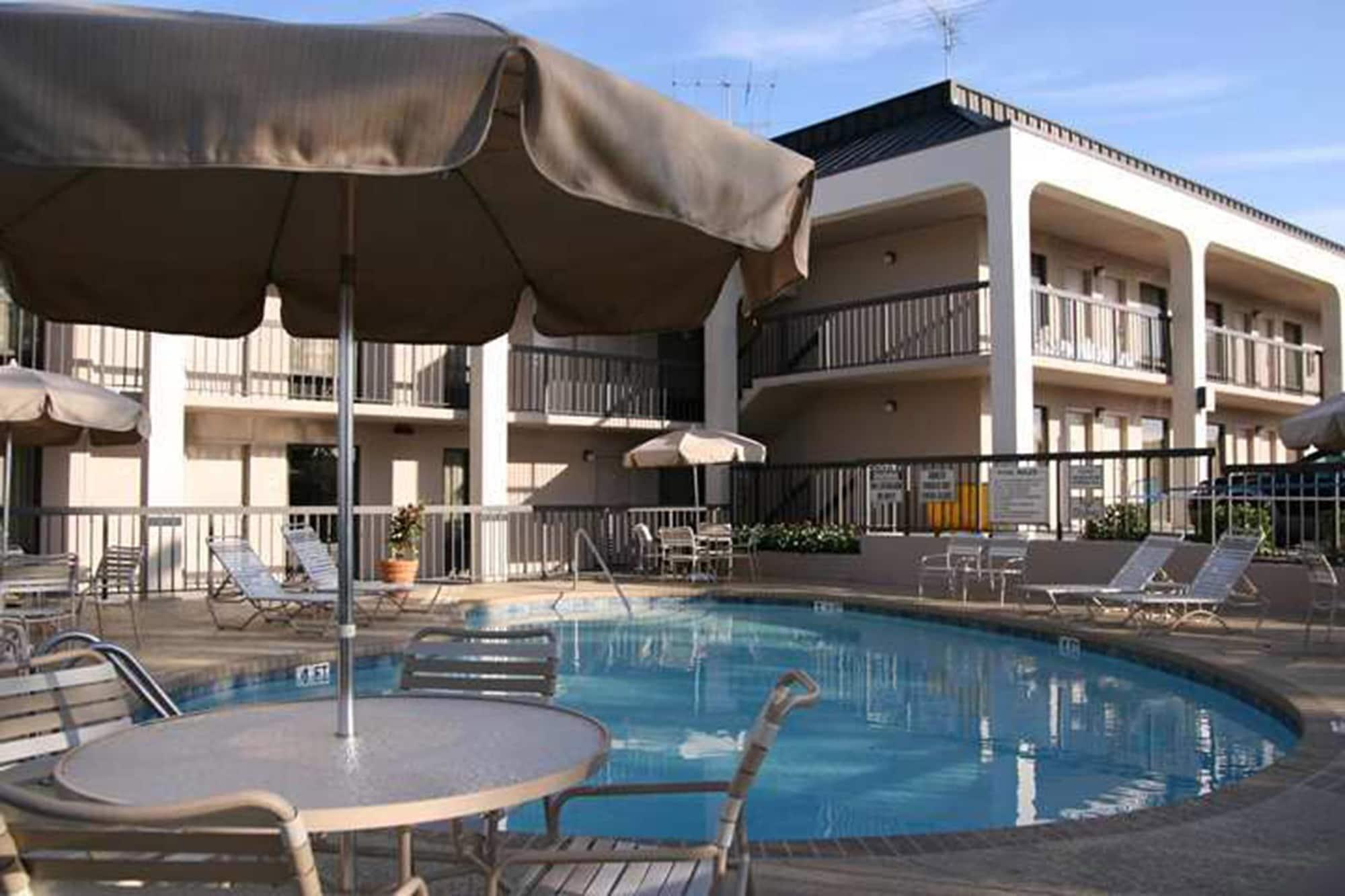 Motel 6 Fayetteville - I-95 Dış mekan fotoğraf